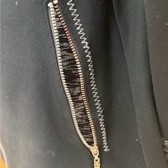 #277 Beautiful Couture Black and Gray Women's Tunic. Excellent condition. - Picture 4 of 15